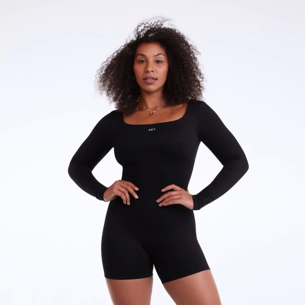 SET Active Long Sleeve Shortysuit in Onyx (Size M)